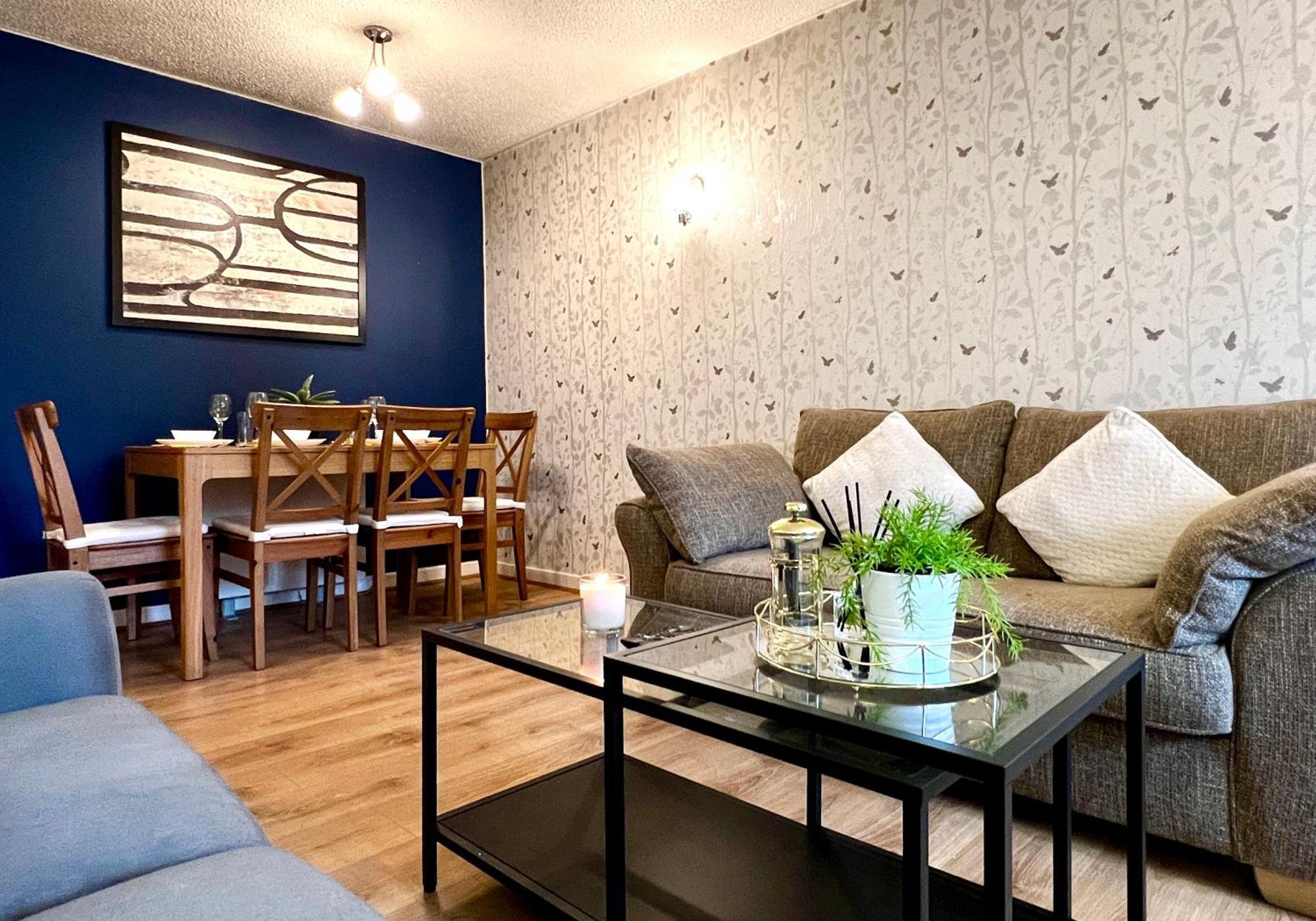 Ground Floor Flat With Free Parking & Wifi Apartment Glasgow Bagian luar foto