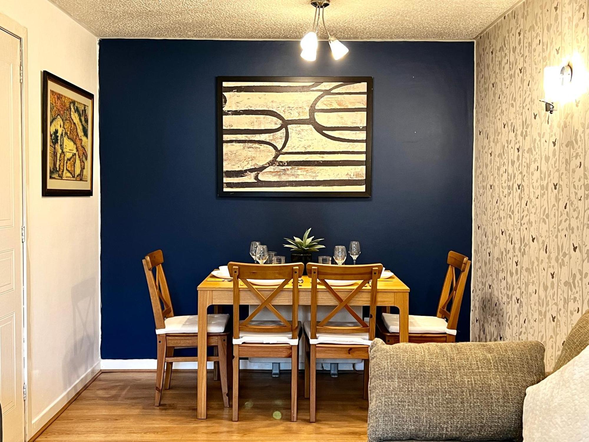 Ground Floor Flat With Free Parking & Wifi Apartment Glasgow Bagian luar foto